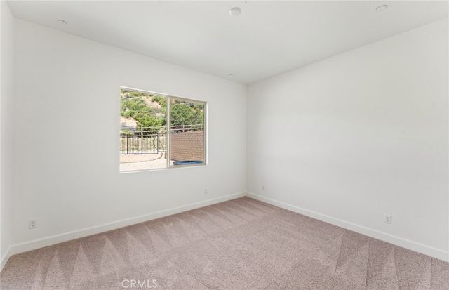 11838 Canoga Avenue, Chatsworth, CA 91311