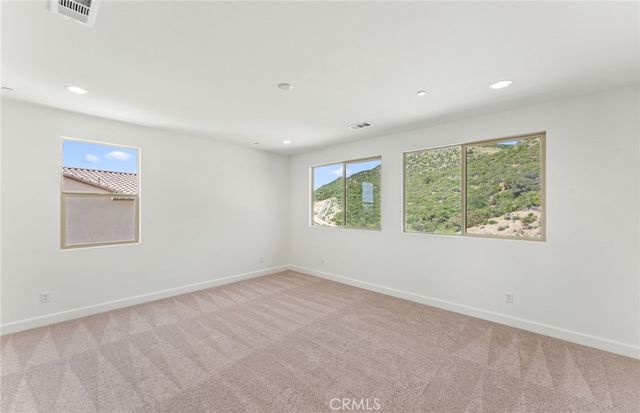 11838 Canoga Avenue, Chatsworth, CA 91311