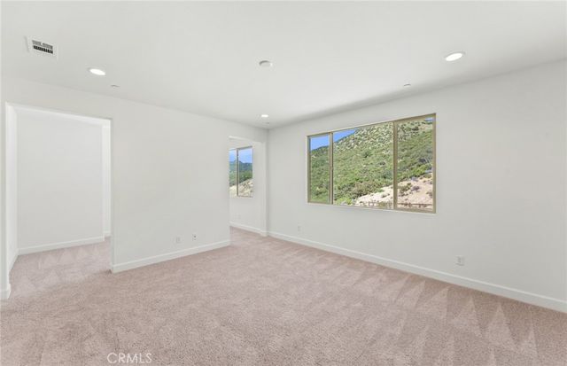 11838 Canoga Avenue, Chatsworth, CA 91311