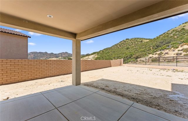 11838 Canoga Avenue, Chatsworth, CA 91311
