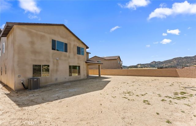 11838 Canoga Avenue, Chatsworth, CA 91311