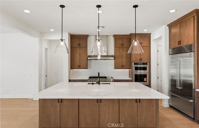 11838 Canoga Avenue, Chatsworth, CA 91311