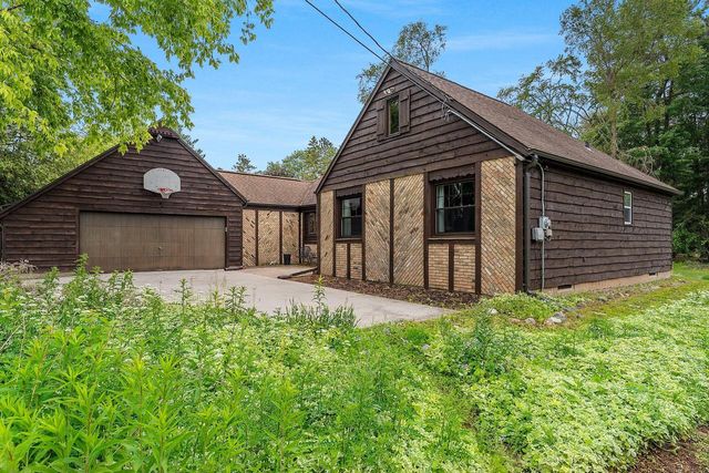 3204 Mishicot ROAD, Two Rivers, WI 54241
