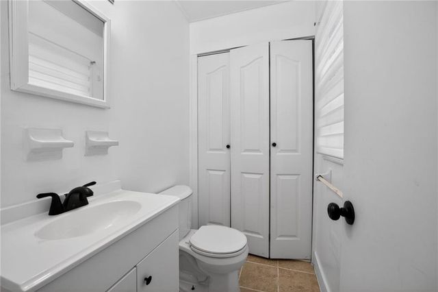 2479 Yolanda Trail, Ellenwood, GA 30294