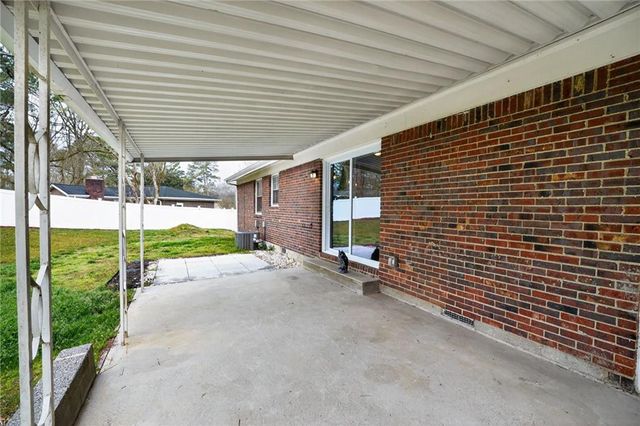 2479 Yolanda Trail, Ellenwood, GA 30294