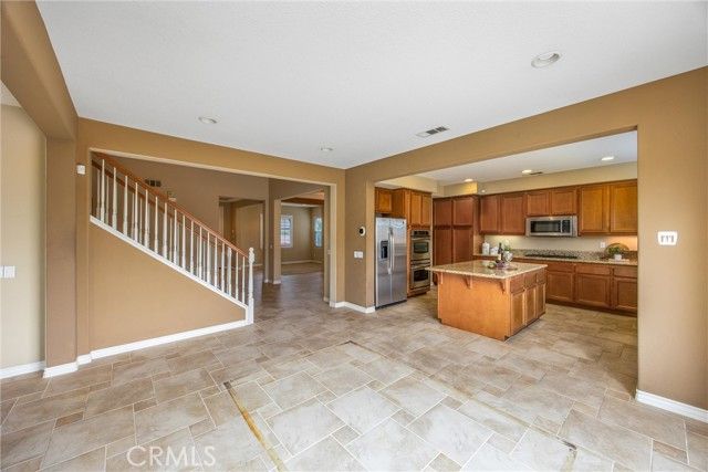 8574 Lourenco Lane, Eastvale, CA 92880