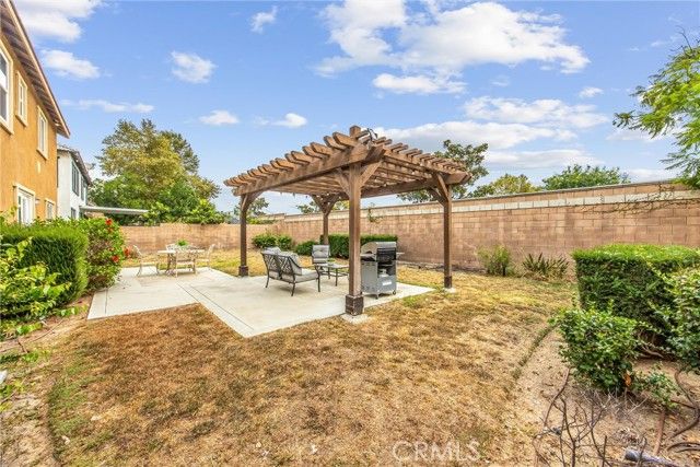 8574 Lourenco Lane, Eastvale, CA 92880