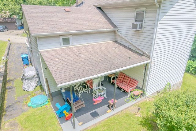 93 Semmens St, Wilkins Twp, PA 15145