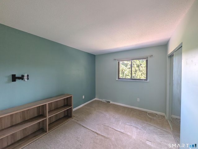 230 Shagbark Drive 230, Derby, CT 06418