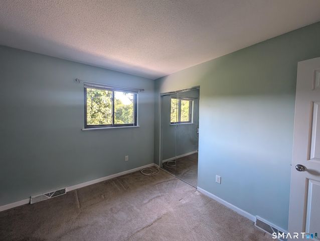 230 Shagbark Drive 230, Derby, CT 06418