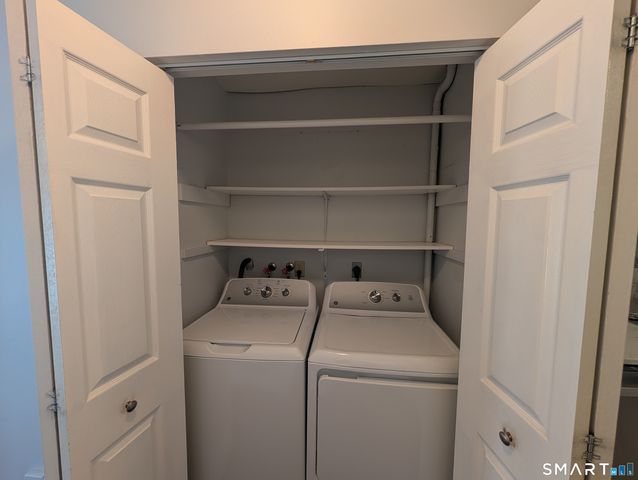 230 Shagbark Drive 230, Derby, CT 06418