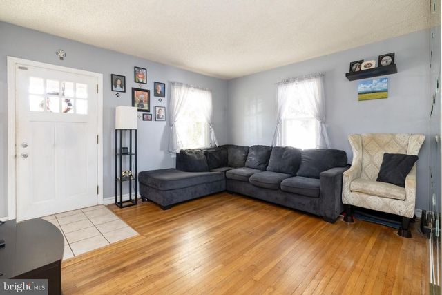 205 FOURTH AVE, Mt Ephraim, NJ 08059