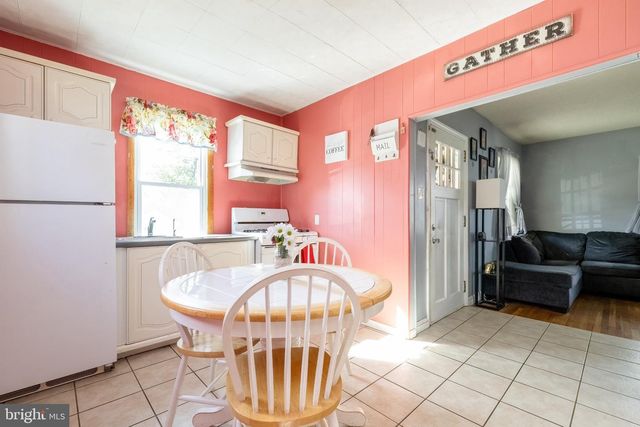 205 FOURTH AVE, Mt Ephraim, NJ 08059
