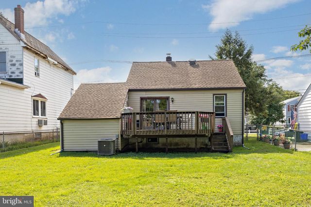 205 FOURTH AVE, Mt Ephraim, NJ 08059