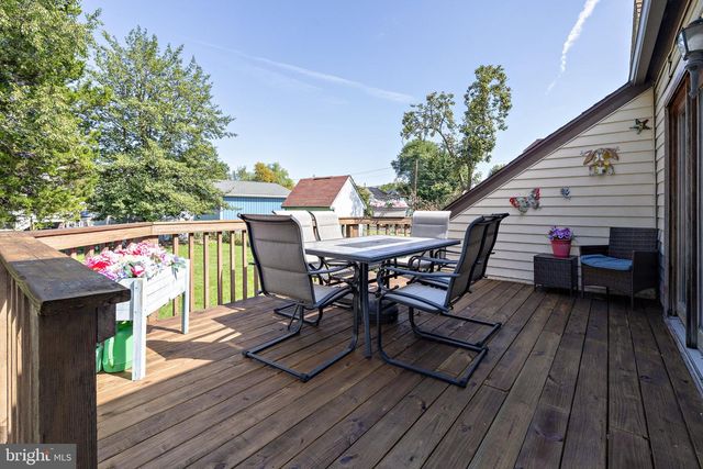 205 FOURTH AVE, Mt Ephraim, NJ 08059