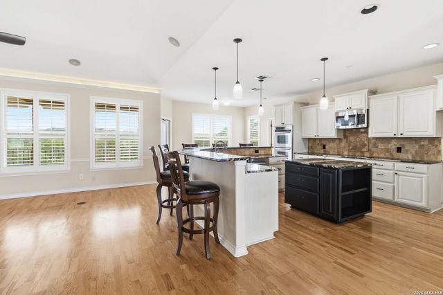 30559 SADDLERIDGE DR, Bulverde, TX 78163