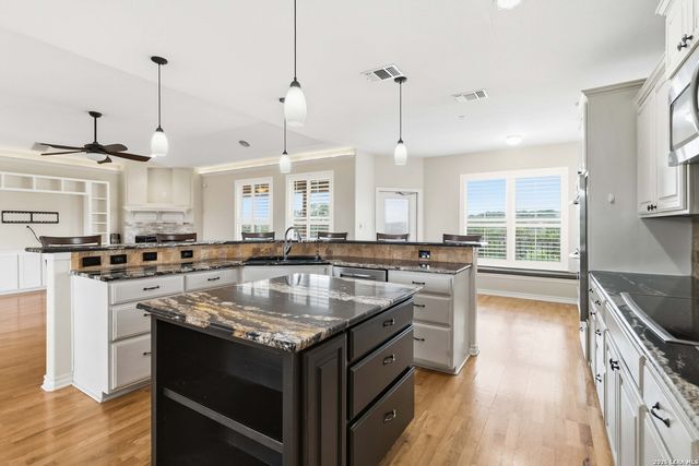 30559 SADDLERIDGE DR, Bulverde, TX 78163