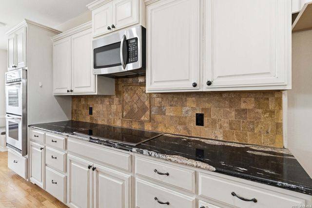 30559 SADDLERIDGE DR, Bulverde, TX 78163