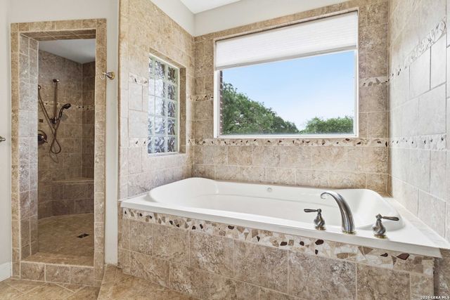 30559 SADDLERIDGE DR, Bulverde, TX 78163