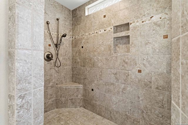 30559 SADDLERIDGE DR, Bulverde, TX 78163