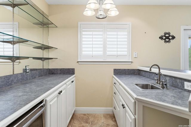 30559 SADDLERIDGE DR, Bulverde, TX 78163