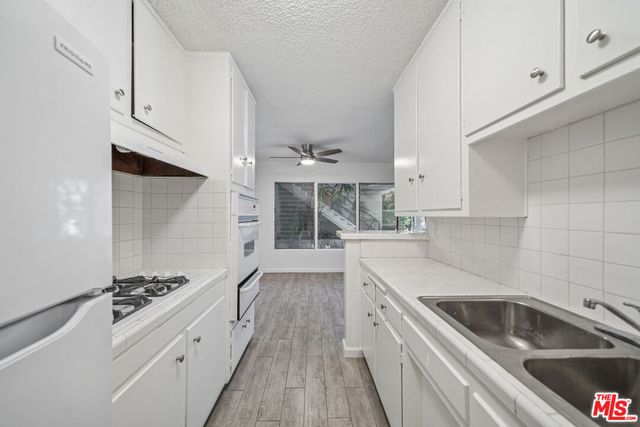 1520 N Hayworth Avenue 3, Los Angeles, CA 90046