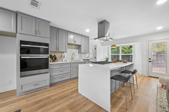 1804 Kendra CV, Austin, TX 78757