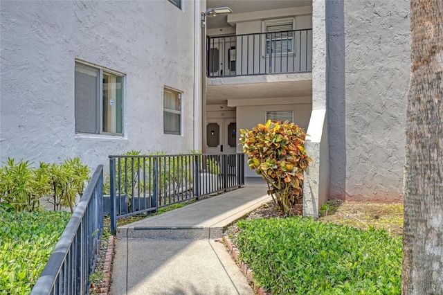 6850 10th Avenue 101, Lake Worth, FL 33467