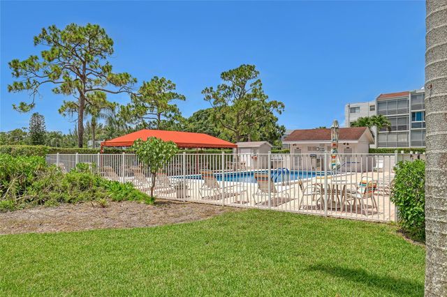 6850 10th Avenue 101, Lake Worth, FL 33467