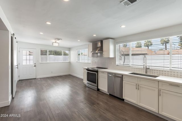 632 N 74th Place, Scottsdale, AZ 85257