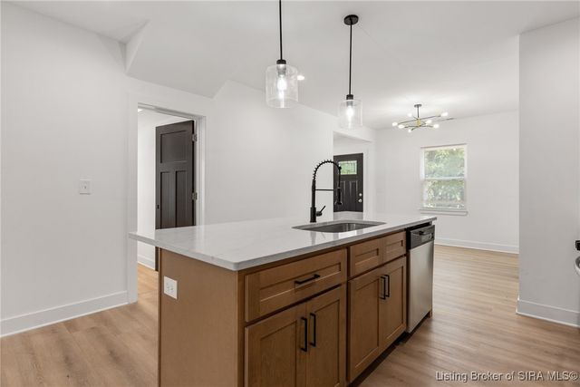 1202 Naghel Street, New Albany, IN 47150