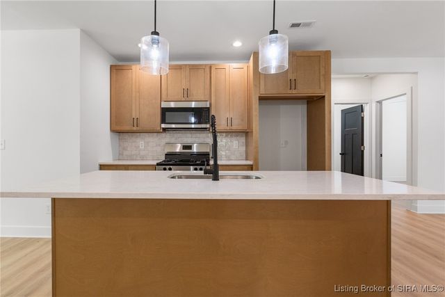 1202 Naghel Street, New Albany, IN 47150