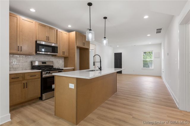 1202 Naghel Street, New Albany, IN 47150