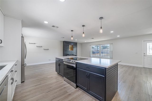 188 Martin Circle, Royal Palm Beach, FL 33411