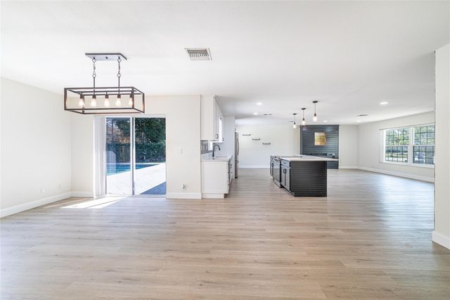 188 Martin Circle, Royal Palm Beach, FL 33411