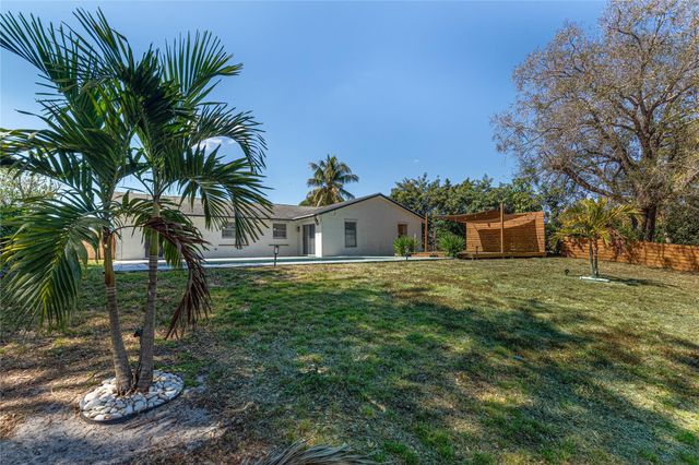 188 Martin Circle, Royal Palm Beach, FL 33411