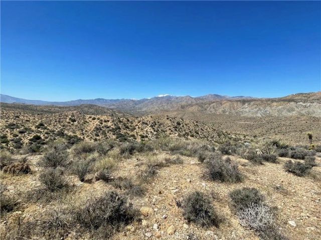 54589 Hoopa Trail, Yucca Valley, CA 92284