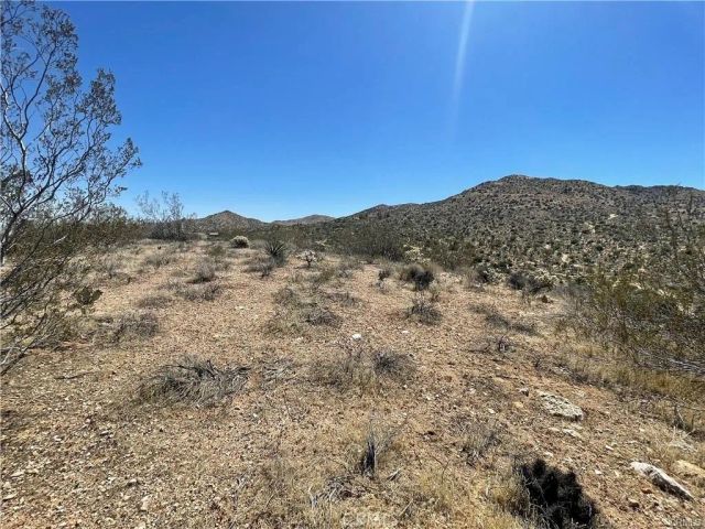 54589 Hoopa Trail, Yucca Valley, CA 92284