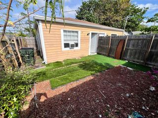 701 N J Street C, Lake Worth Beach, FL 33460