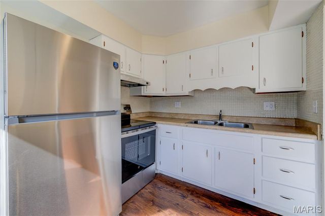 7727 Hazelcrest Drive A, Hazelwood, MO 63042