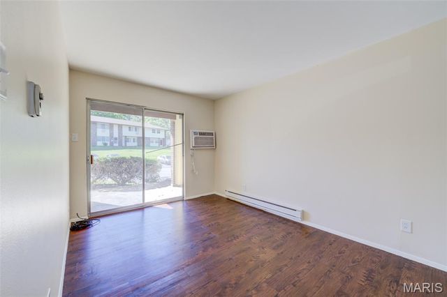 7727 Hazelcrest Drive A, Hazelwood, MO 63042