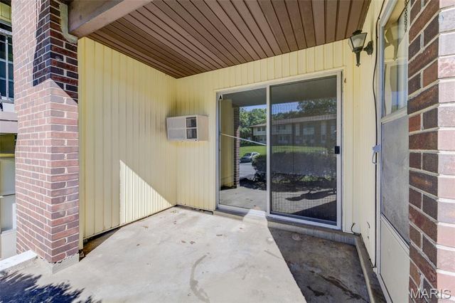 7727 Hazelcrest Drive A, Hazelwood, MO 63042