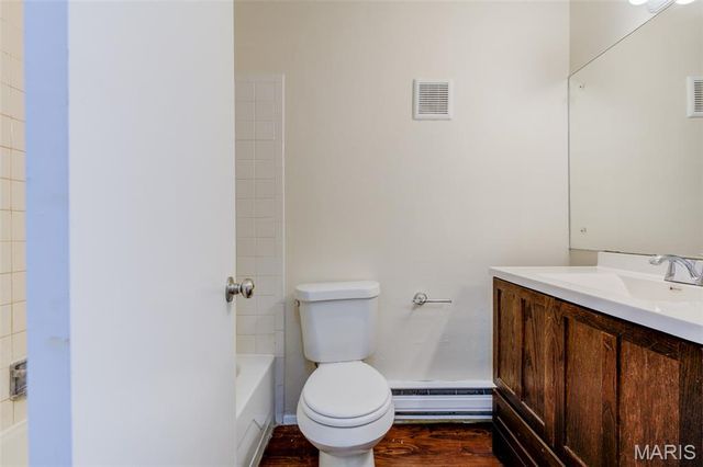 7727 Hazelcrest Drive A, Hazelwood, MO 63042