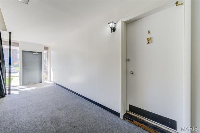 7727 Hazelcrest Drive A, Hazelwood, MO 63042