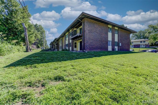 7727 Hazelcrest Drive A, Hazelwood, MO 63042
