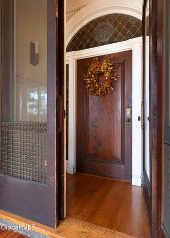 6 Manning Boulevard, Albany, NY 12203