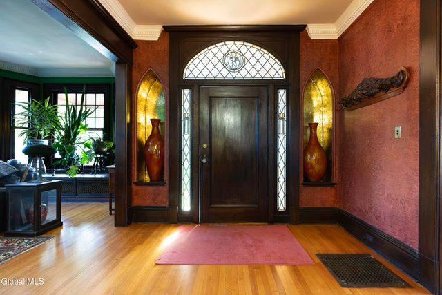 6 Manning Boulevard, Albany, NY 12203