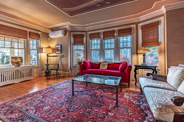 6 Manning Boulevard, Albany, NY 12203