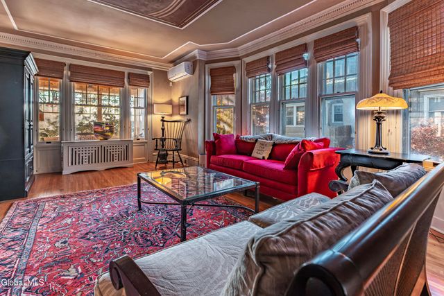 6 Manning Boulevard, Albany, NY 12203