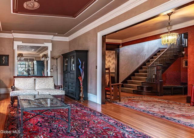 6 Manning Boulevard, Albany, NY 12203